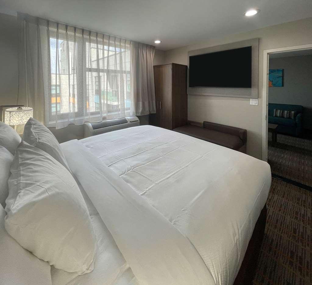 Mainstay Suites New York City Room photo